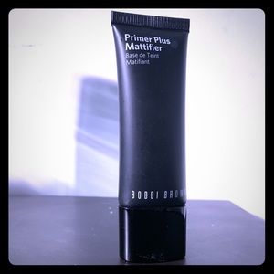Bobbi Brown Makeup - Bobbi Brown Primer Plus Mattifier Bobbi Brown Makeup - Bobbi Brown Primer Plus Mattifier